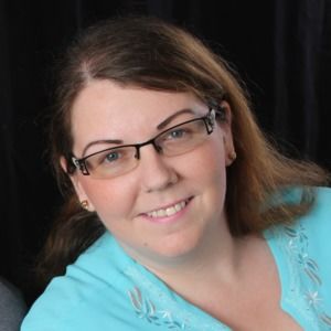 Meet your Posher, Lorraine